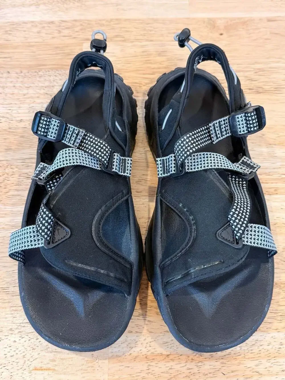 Nike Oneonta Trail Black Womens Outdoor Hiking Sandals Size 9